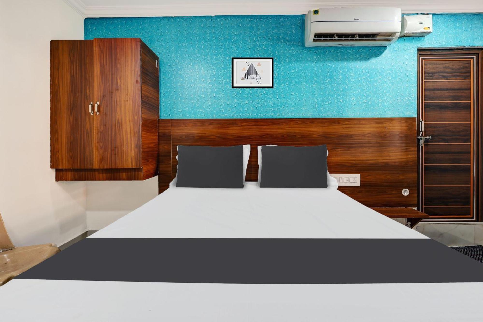 Hotel O Gangothri Lodge Visakhapatnam Ngoại thất bức ảnh