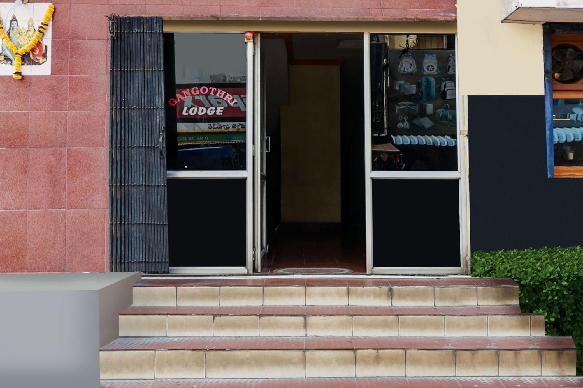 Hotel O Gangothri Lodge Visakhapatnam Ngoại thất bức ảnh
