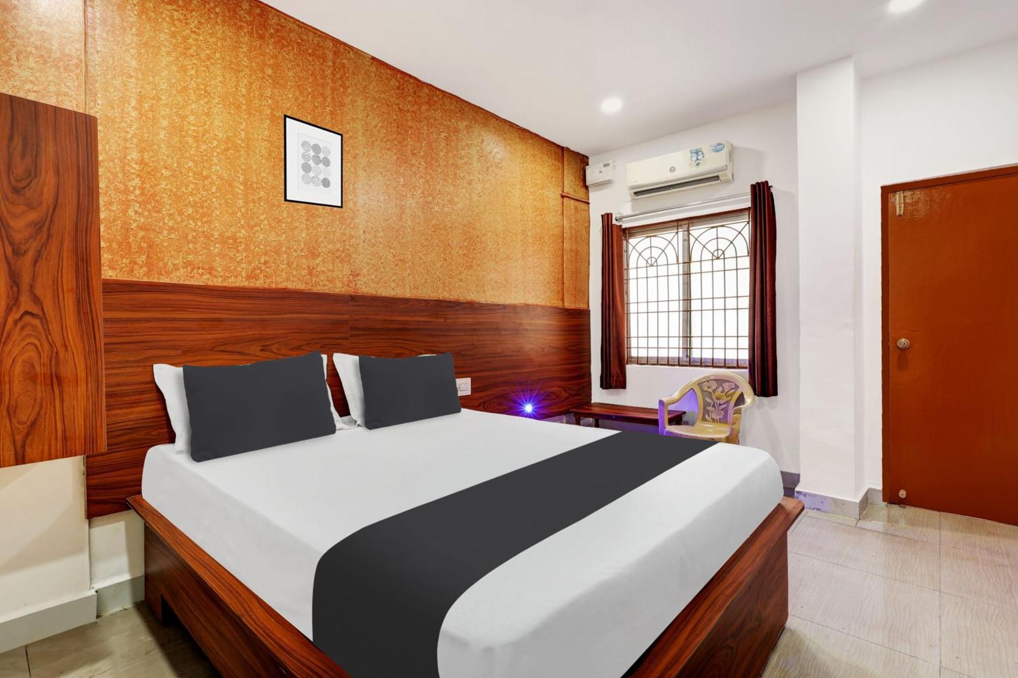 Hotel O Gangothri Lodge Visakhapatnam Ngoại thất bức ảnh