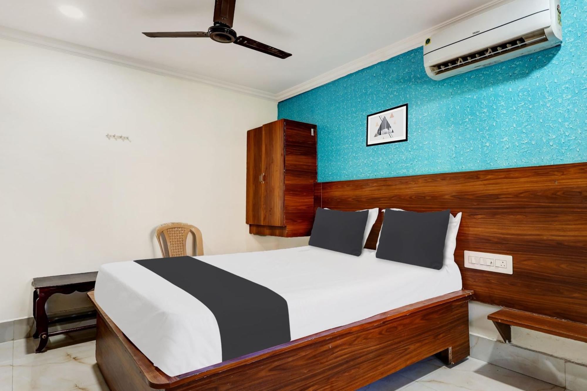Hotel O Gangothri Lodge Visakhapatnam Ngoại thất bức ảnh