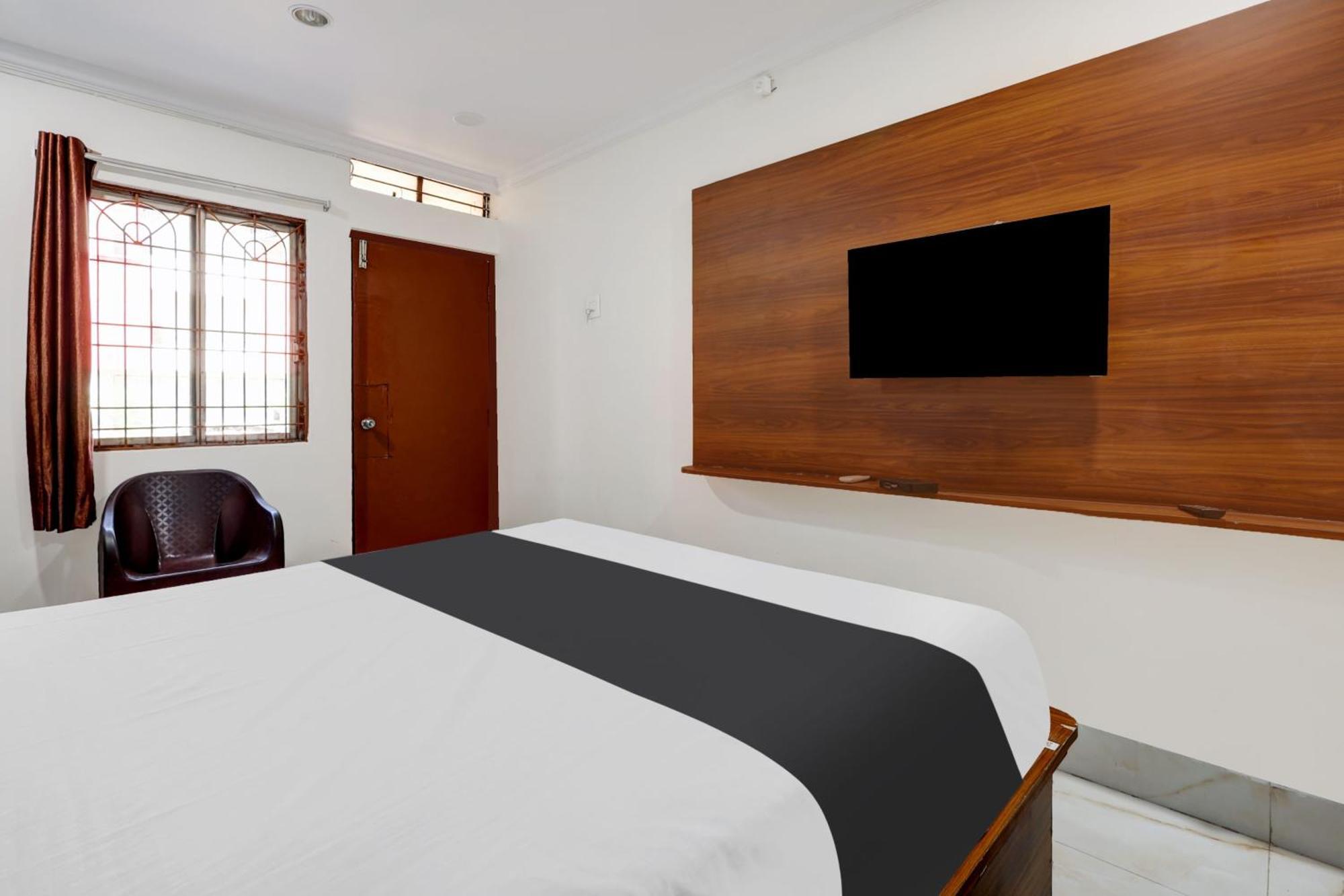 Hotel O Gangothri Lodge Visakhapatnam Ngoại thất bức ảnh